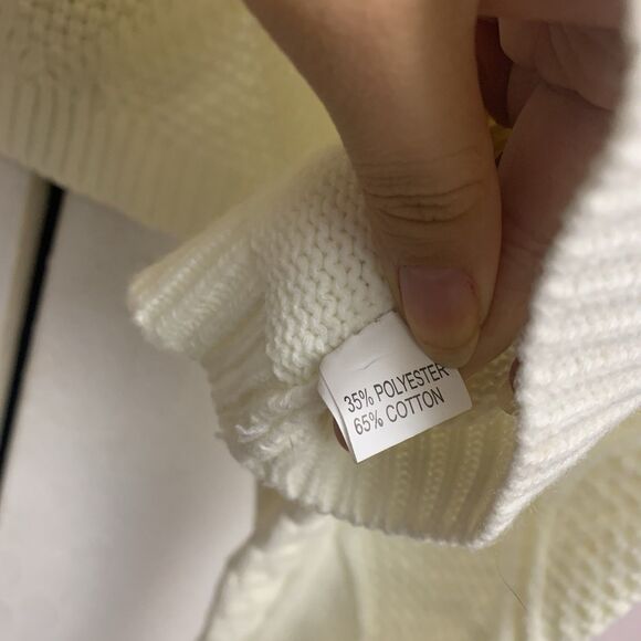 Cropped White Sweater Small - Picture 4 of 4